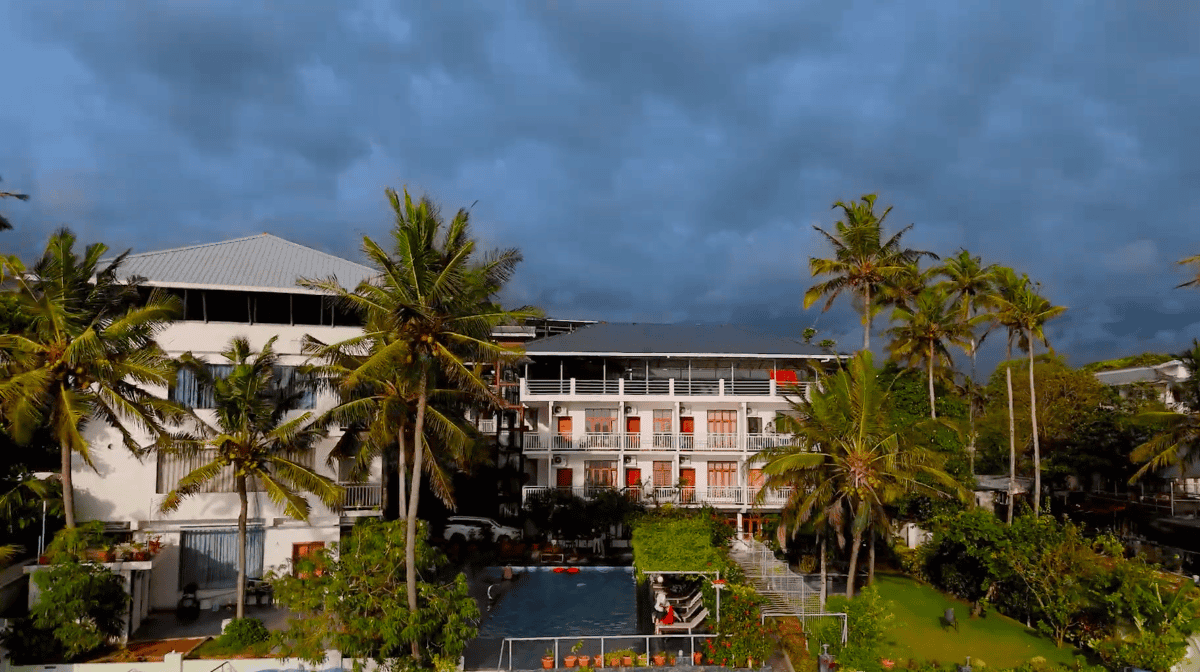 sea facing resort in south cliff varkala