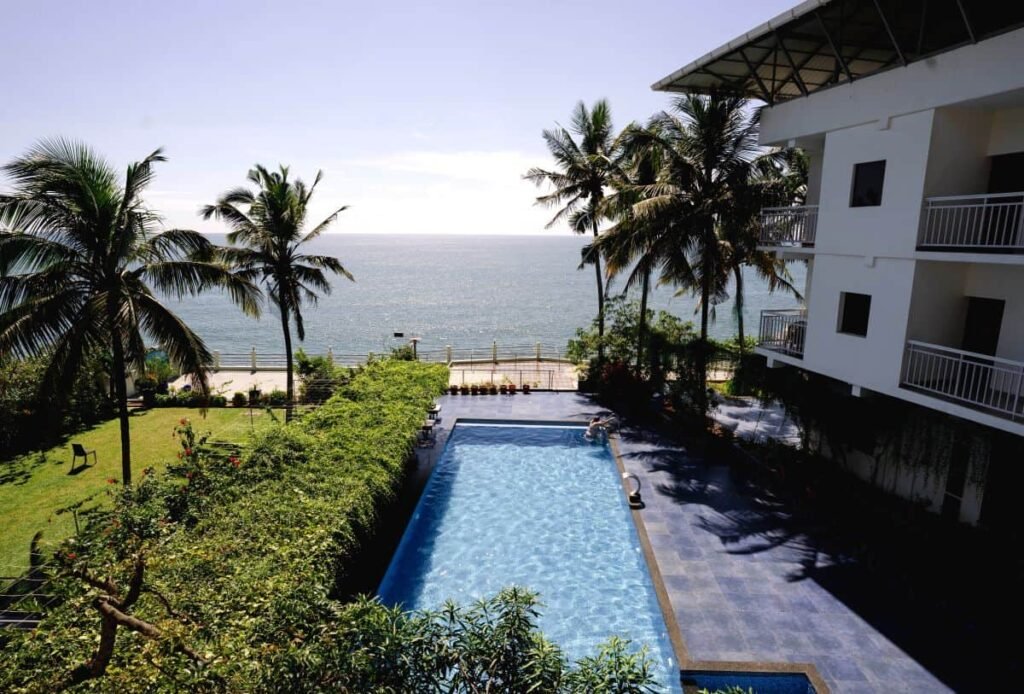 south cliff beach resort varkala